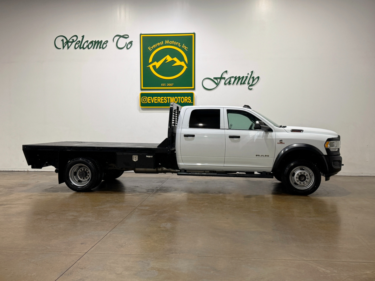 ram ram 5500 chassis cab 2022 3C7WRNFL9NG354944 image ram ram 5500 chassis cab 2022 3C7WRNFL9NG354944 image
